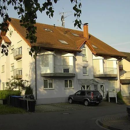 Klein * Pfaffenweiler